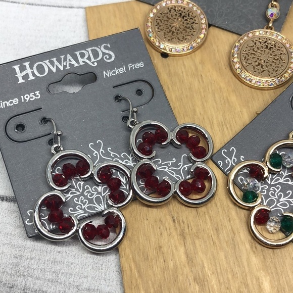 NWT Bundle lot 3 Howards Clover and Medallion Dressy Statement Dangle Earrings. - Picture 5 of 7